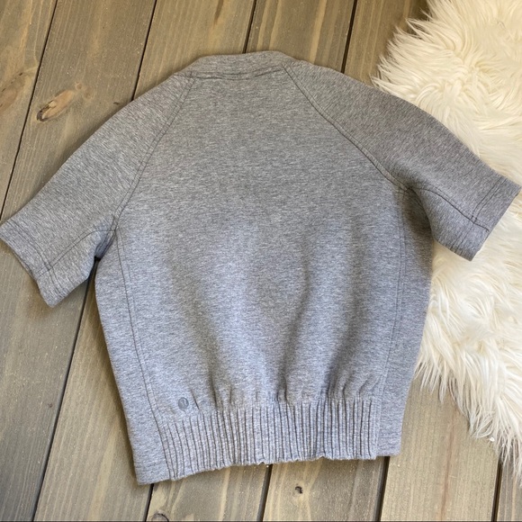 Lululemon Gray Warmup Top - Picture 3 of 4